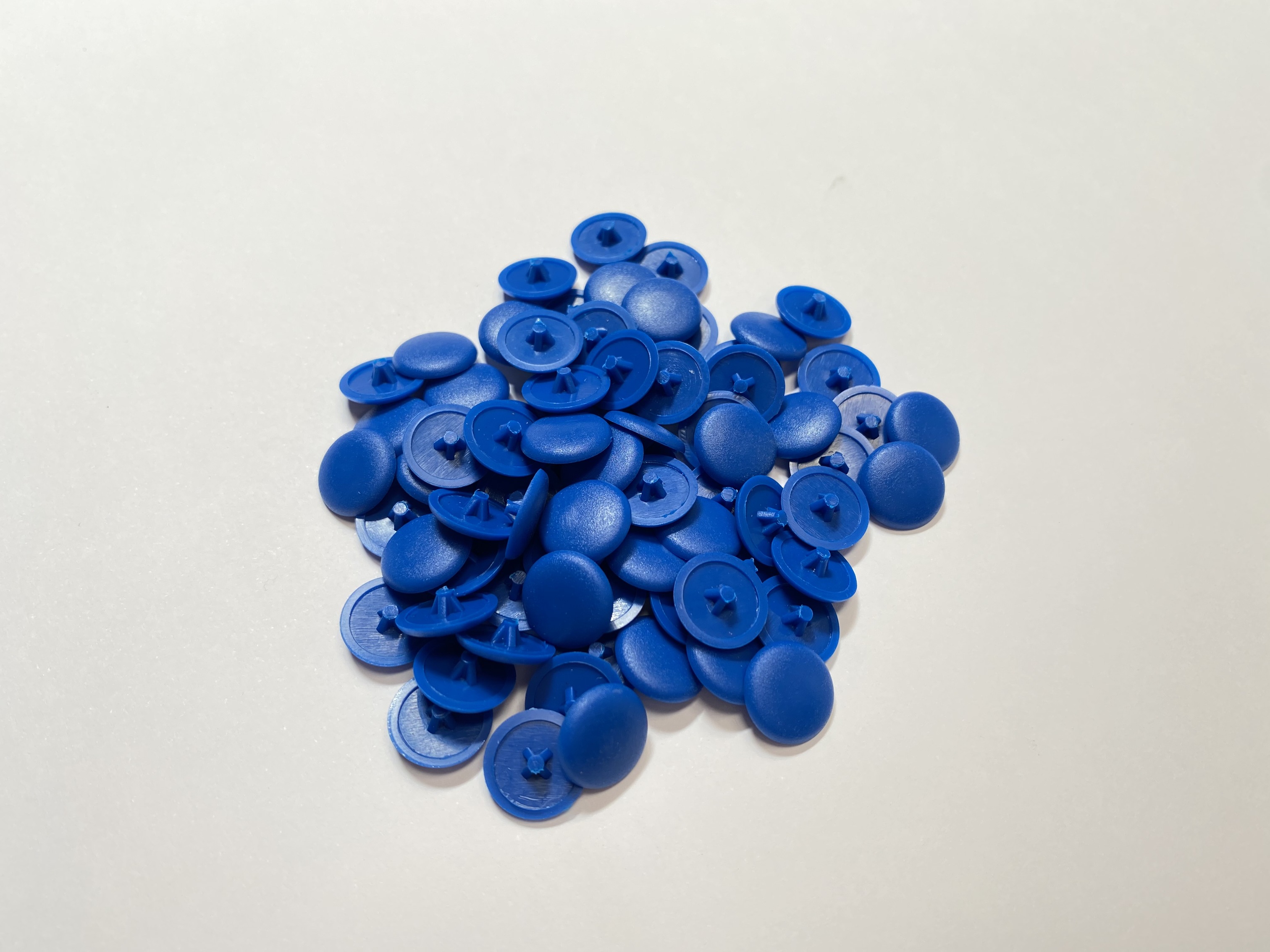 Cache vis plastique cruciforme Ø12mm Bleu Gentiane 0859 ABET - Caches Vis -  Équipements complémentaires - NAVIC